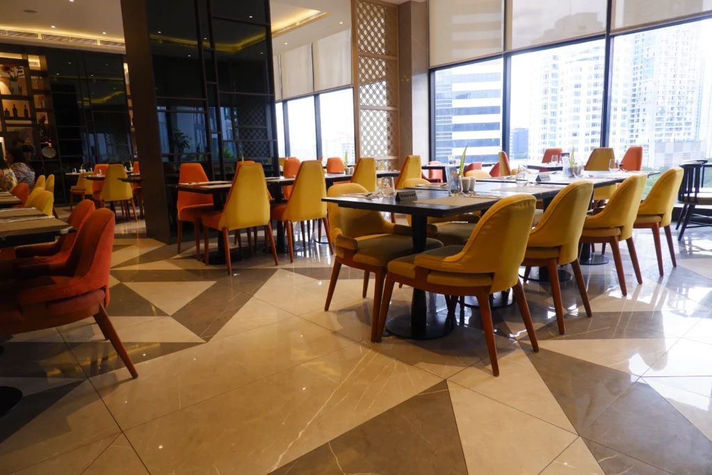 Holiday Inn Cebu City Dining Area